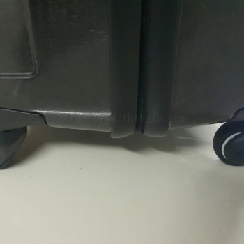 กระเป๋าเดินทาง Samsonite Cosmolite 79cm