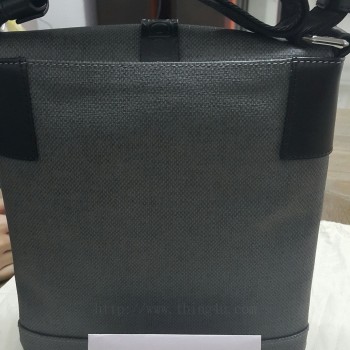 กระเป๋าสะพาย Ferragamo ของแท้