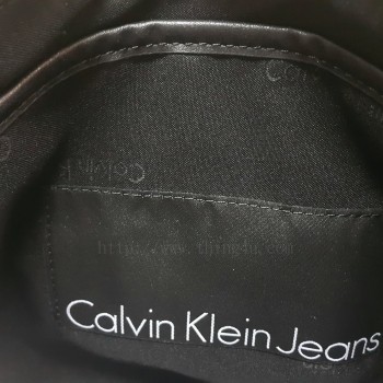กระเป๋าสะพายผู้ชาย CK ของแท้
