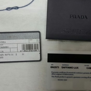 กระเป๋า Prada Saffiano Lux แท้