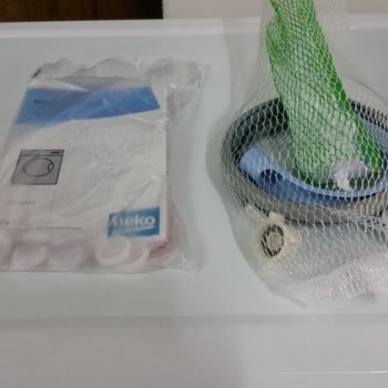 เครื่องซักผ้า-อบแห้ง ยี่ห้อ BEKO รุ่น WDW85143 พร้อมขาตั้ง