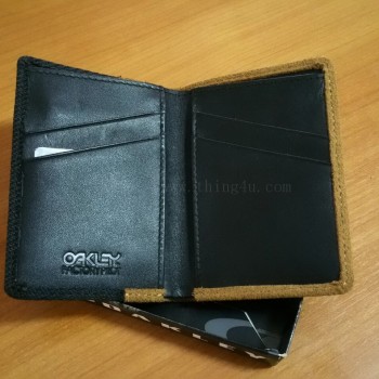 กระเป๋า Oakley name card 
