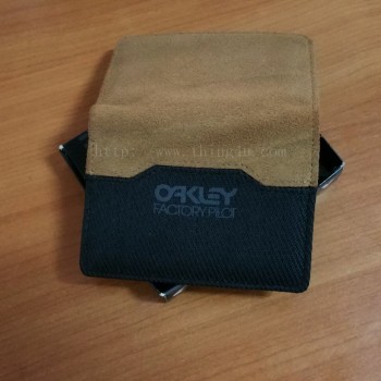 กระเป๋า Oakley name card 