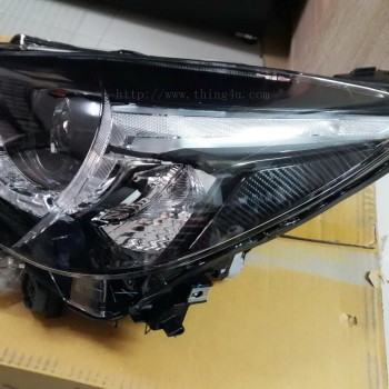 ไฟหน้าโปรเจคเตอร์ Mazda2 sky ของใหม่ แท้ ข้างซ้าย