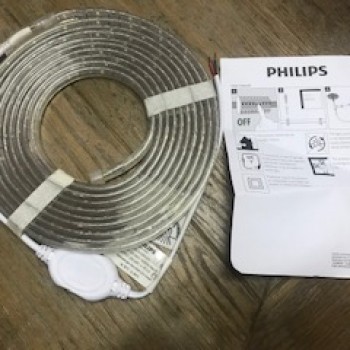 ไฟ LED ยี่ห้อ Philips สี Cool white 4000k