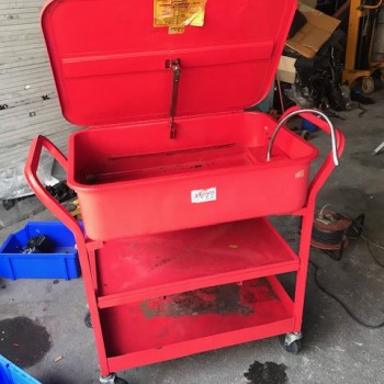 รถเข็น ล้างอะไหล่รถและเครื่องมือ Yamaco มือสอง 