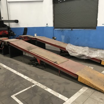 เครื่องตั้งศูนย์ John Bean รุ่น WA550A สภาพสวย