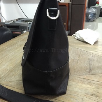 กระเป๋าสะพาย Armani Jeans ของแท้