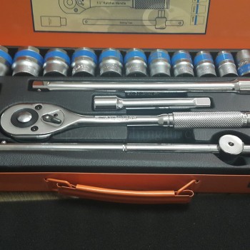 ชุดบ๊อกเครื่องมือ 24ชิ้น GATE GT-234024-B 